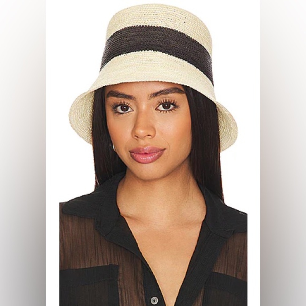 Greenpacha - Chic Black and Cream Women's Bucket Hat